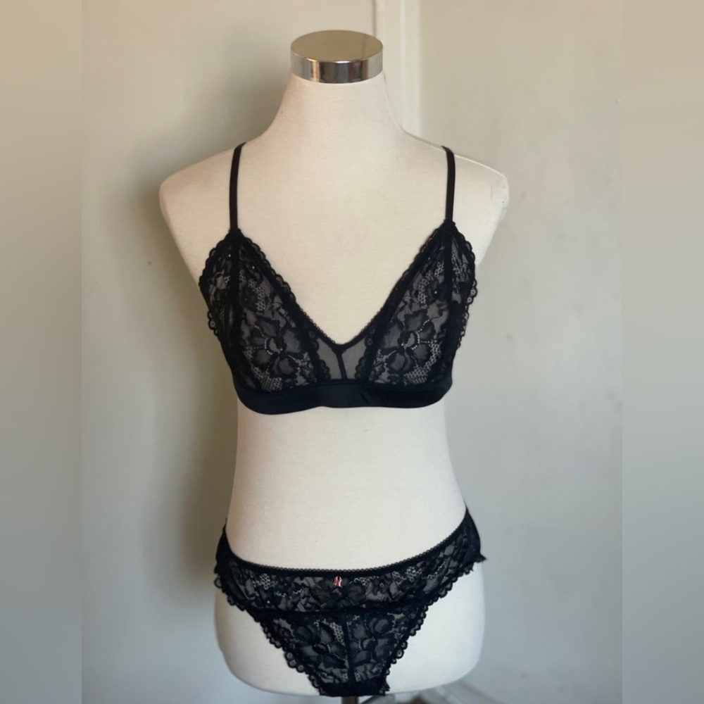Savage X Fenty Floral Lace and Mesh Bralette & Panty Set